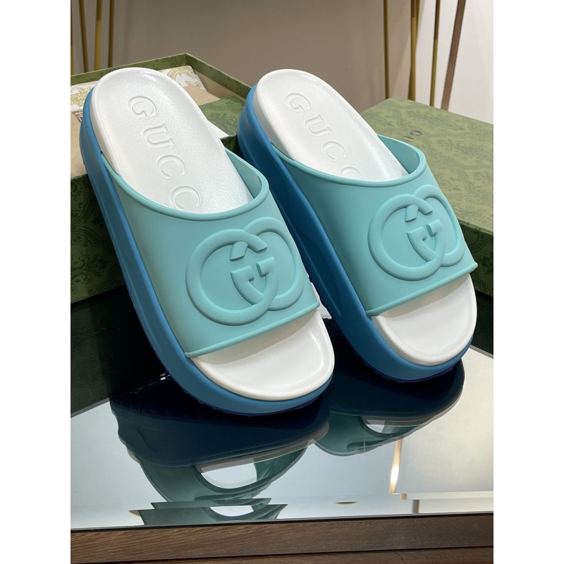 G*u*i slippers